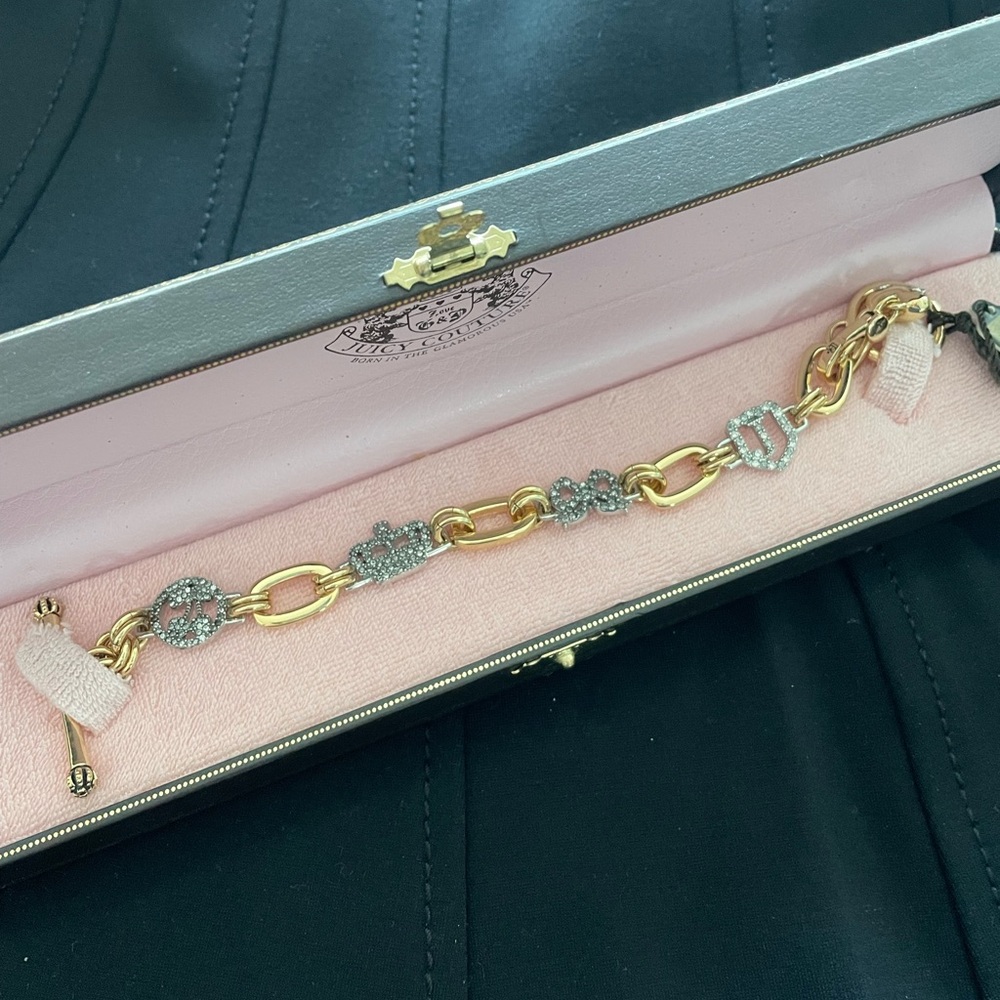 NWT Juicy charm bracelet